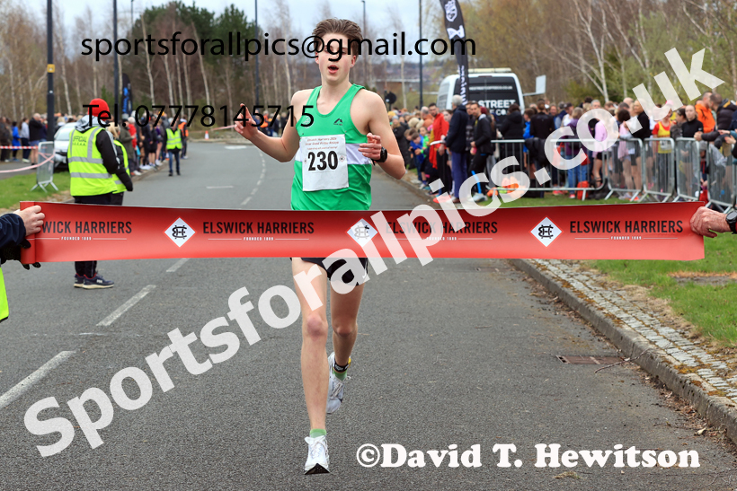 Boys and Girls Under-16s, 2026 Elswick Harriers Good Friday Road Relays and Young Athletes, Newburn,  Newcastle upon Tyne. Photo: David T. Hewitson/Sports for All Pics